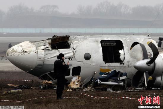 韓國客機起火致47人死亡慘案