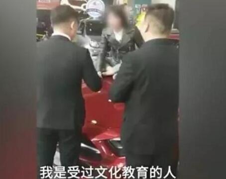 黃子韜回應(yīng)送車被拒事件，心意最重要