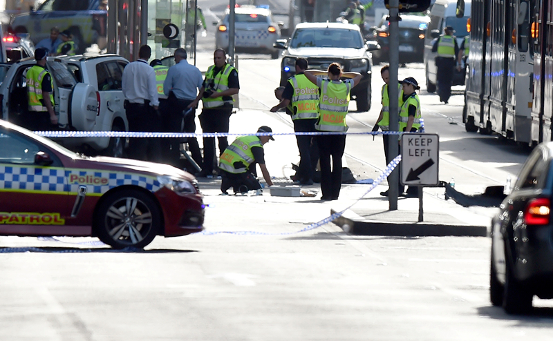 美國汽車沖撞人群案嫌疑人已死亡快捷解決方案_進階款44.59.43